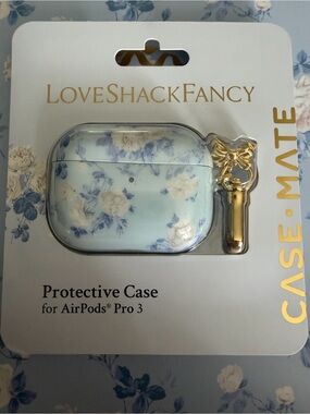 LoveShackFancy Floral Blue and Cream Protective Case for AirPods Pro 3